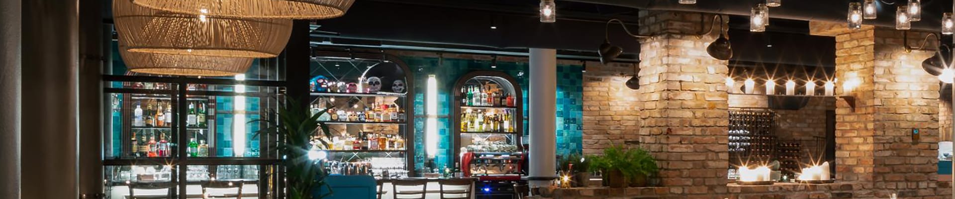 Charlies Bar
